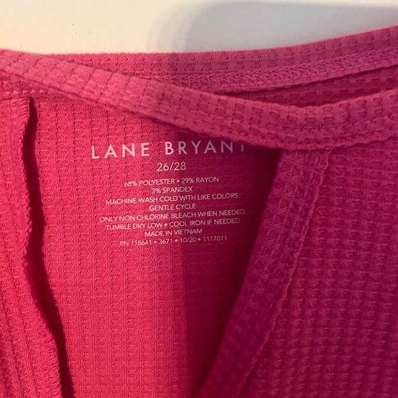 Lane Bryant waffle knit top - Pink - with keyhole neck - sz 26/28 - Picture 2 of 2